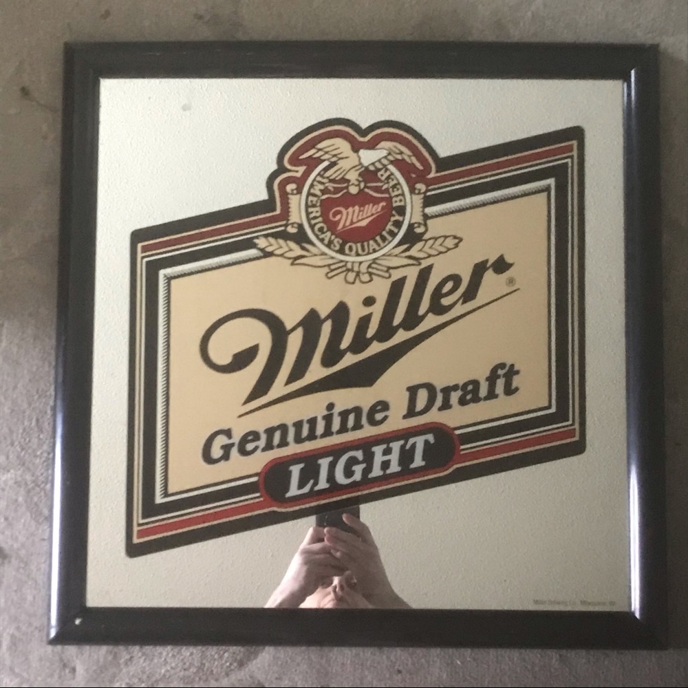 “Miller Genuine Draft Light”Mirror